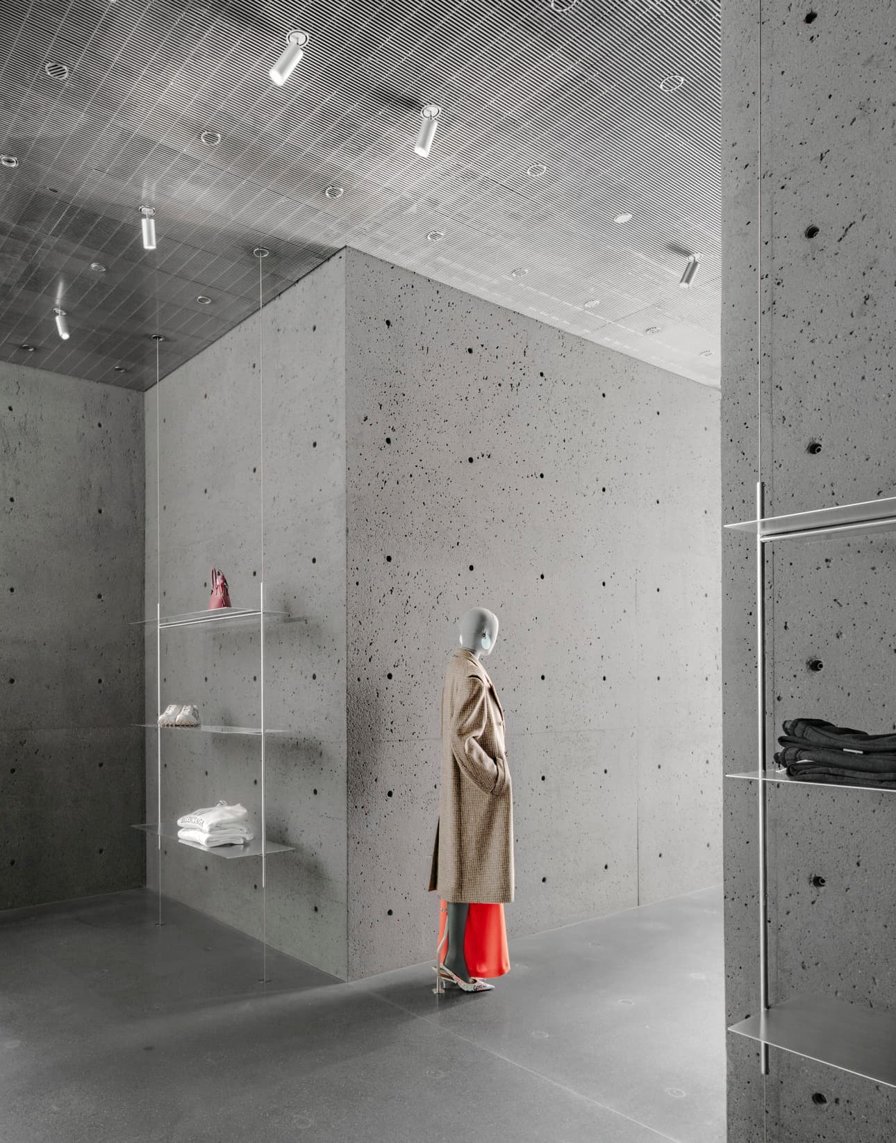 SSENSE retail environment behind desktop capture